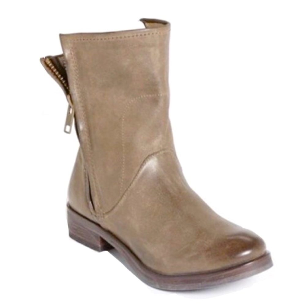 Hinge Sheldon Moto Double Zip Boots in Truffle (Taupe Grey color) Size 9